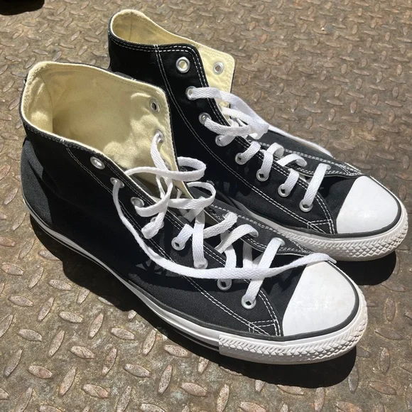 Converse black high tops - Picture 2 of 6